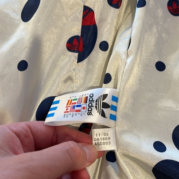 Adidas women’s vintage bomber jacket medium EUC - Picture 7 of 7